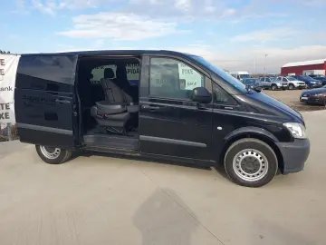 Mercedes-Benz Vito 8  1 LOCURI