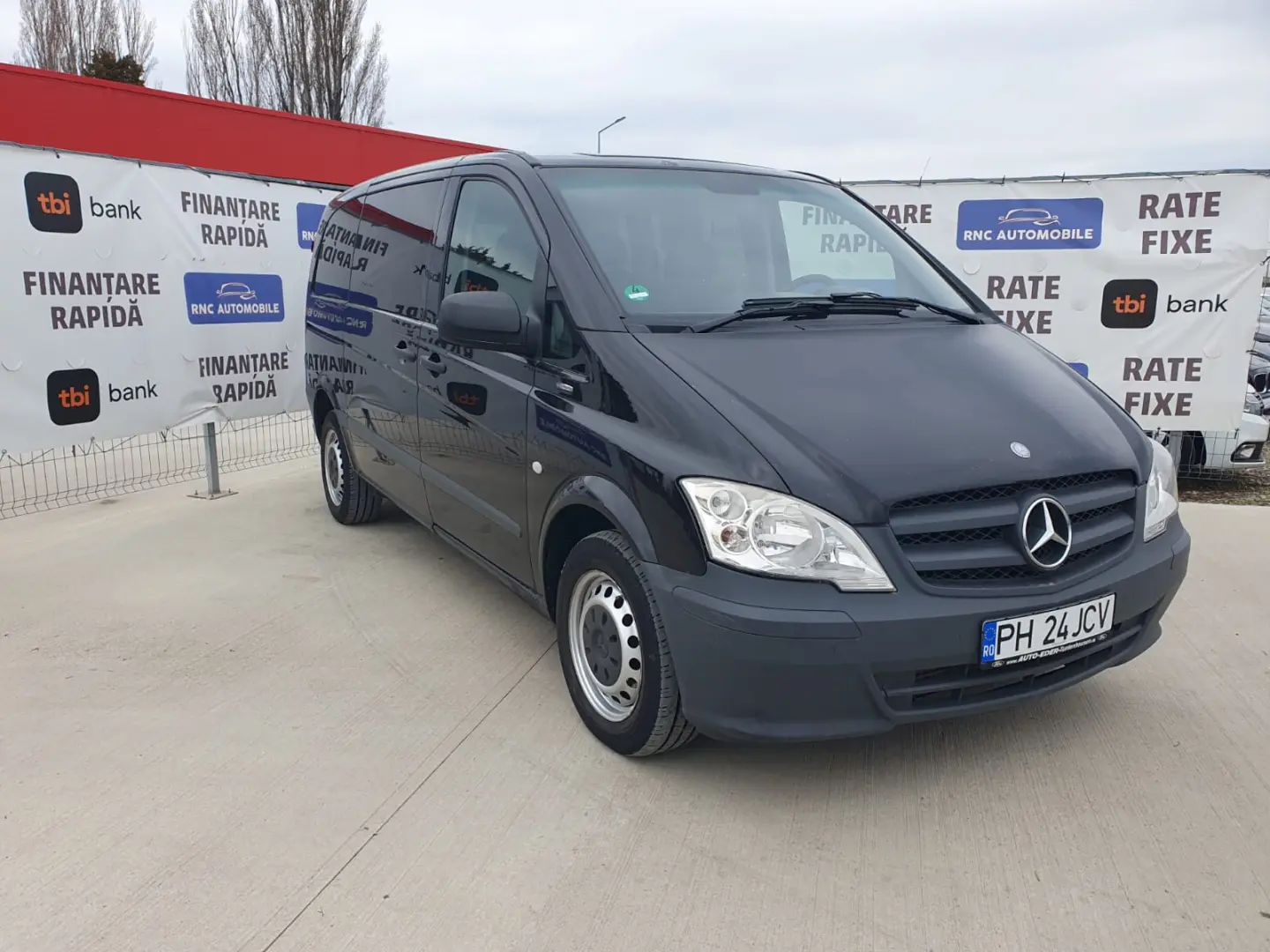 Mercedes-Benz Vito 8  1 LOCURI