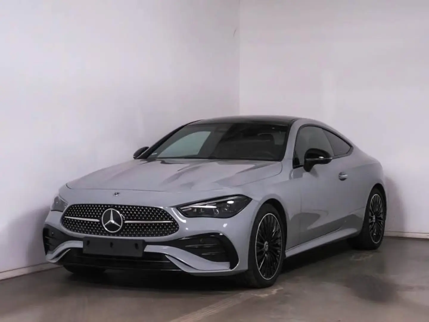 CLE 200 AMG PREMIUM PLUS PANO NIGHT DISTR HEADUP