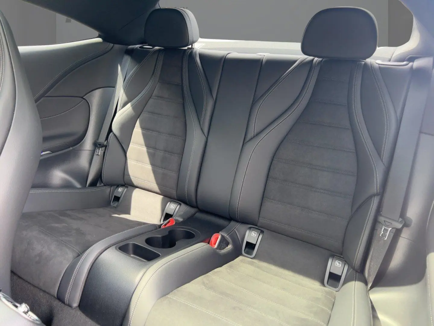 CLE 450 AMG Pano Distr KeyG 360 Burm Memo DigiLi