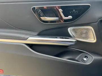 CLE 450 AMG Pano Distr KeyG 360 Burm Memo DigiLi