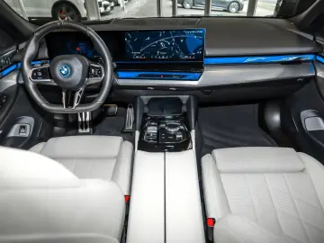 550e xDrive M Sport Pro LC Prof. Bowers&Wilkins