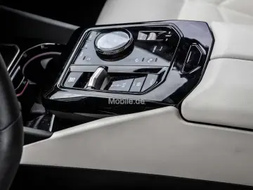 BMW 550 Pachetul sport xDrive M Pano