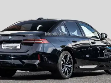 BMW 550 Pachetul sport xDrive M Pano
