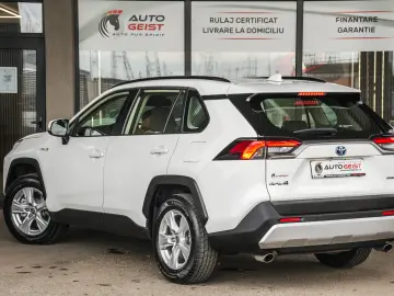 TOYOTA RAV 4 E-CVT