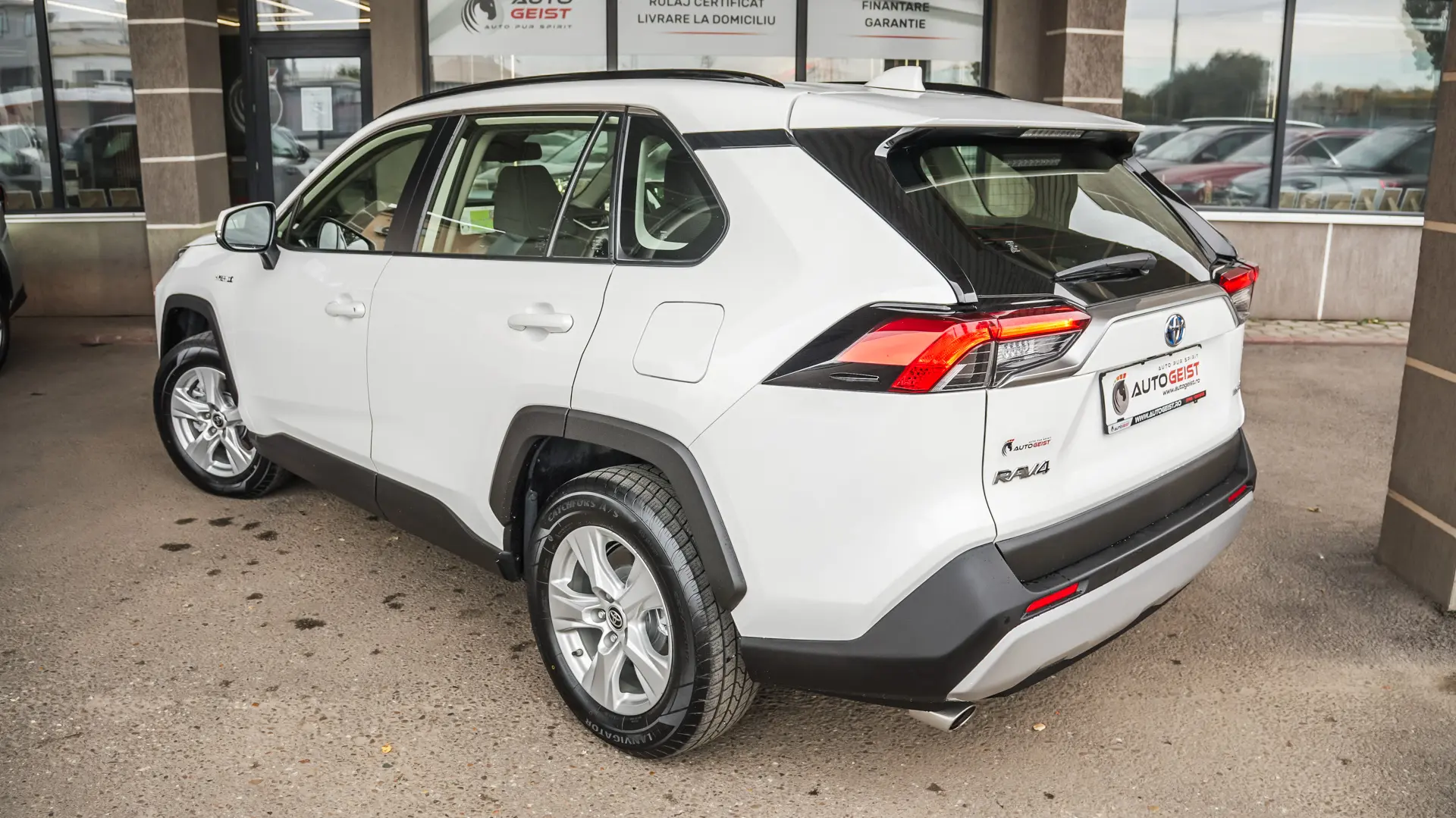 TOYOTA RAV 4 E-CVT
