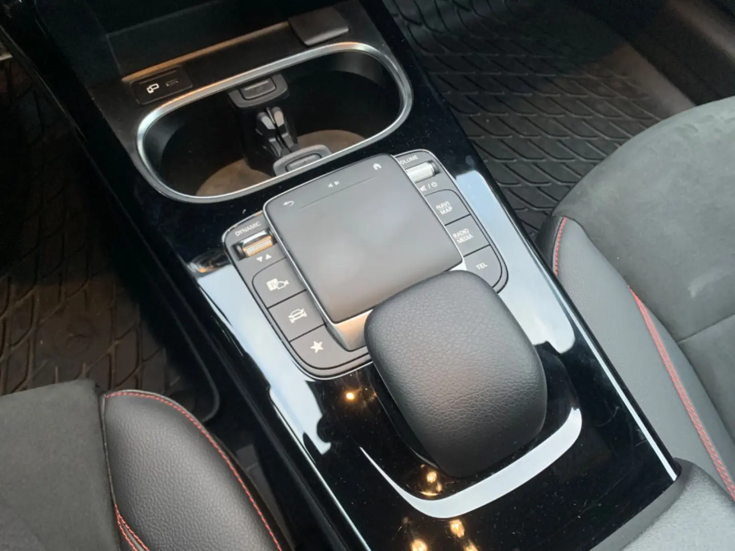 CLA 250e AMG Line Kamera Multibeam Night Ambient
