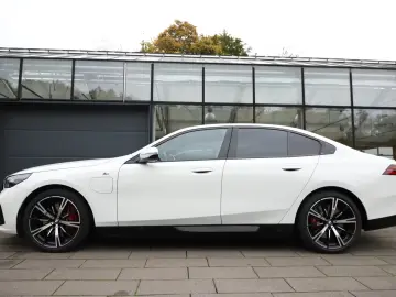 BMW 550 e xDrive M Sport Pro Pano AHK