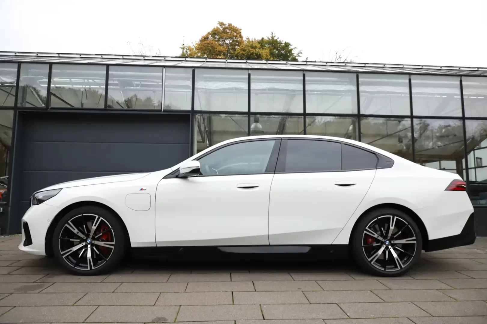 BMW 550 e xDrive M Sport Pro Pano AHK