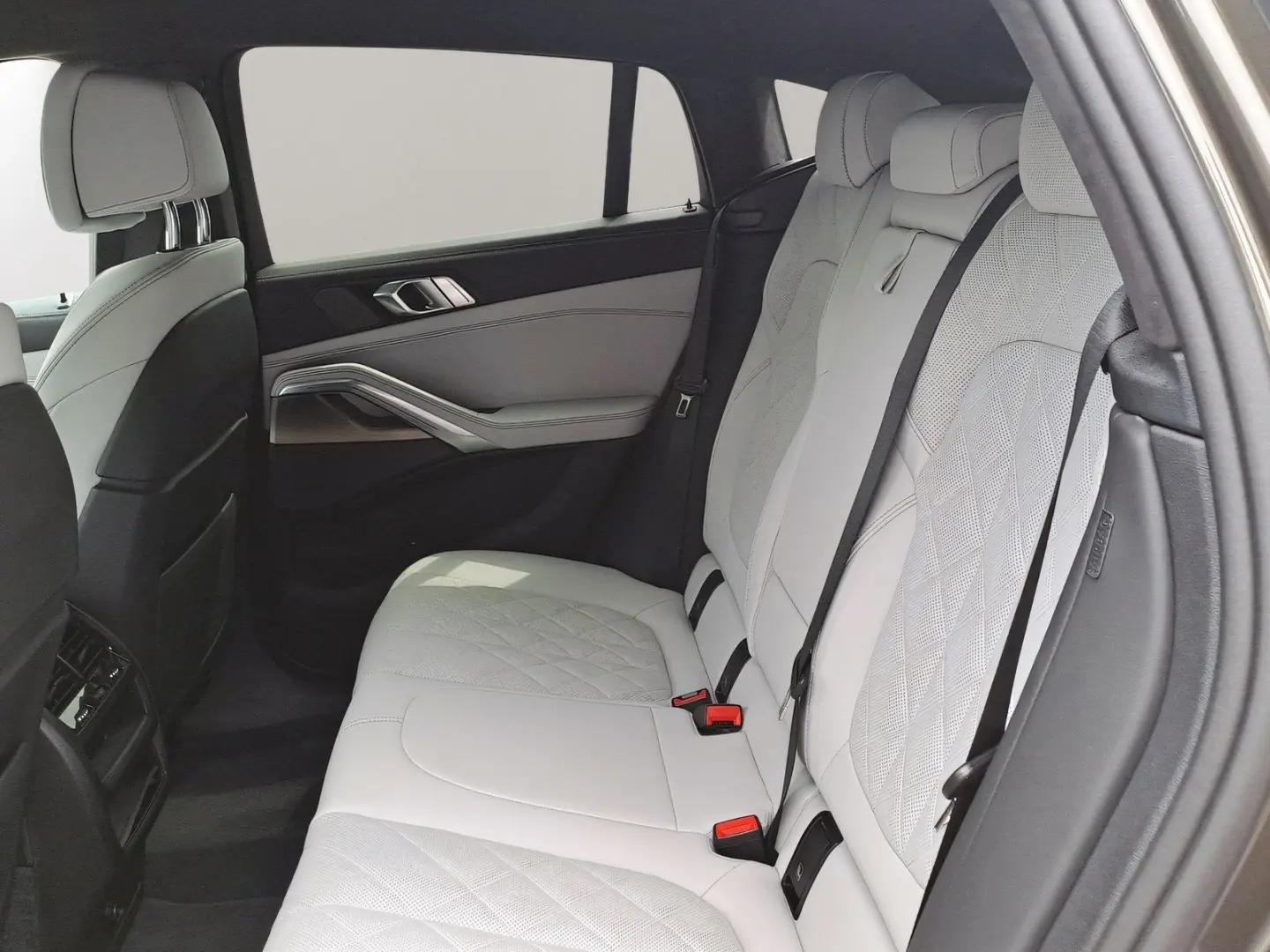 X6 xDrive30d M Sport AHK Harman K IconicGl