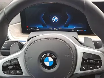 X6 xDrive30d M Sport AHK Harman K IconicGl