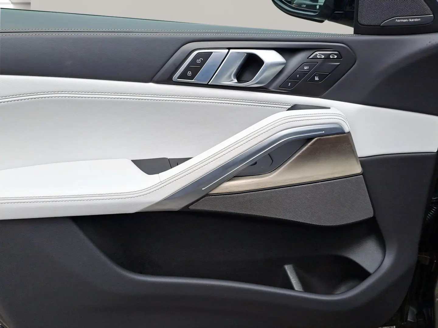 X6 xDrive30d M Sport AHK Harman K IconicGl