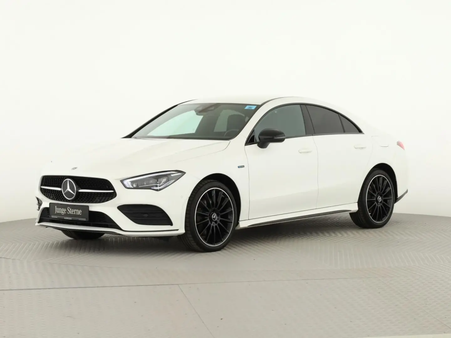CLA 250 e AMG Multibeam Burmester PTS Navi SpurH