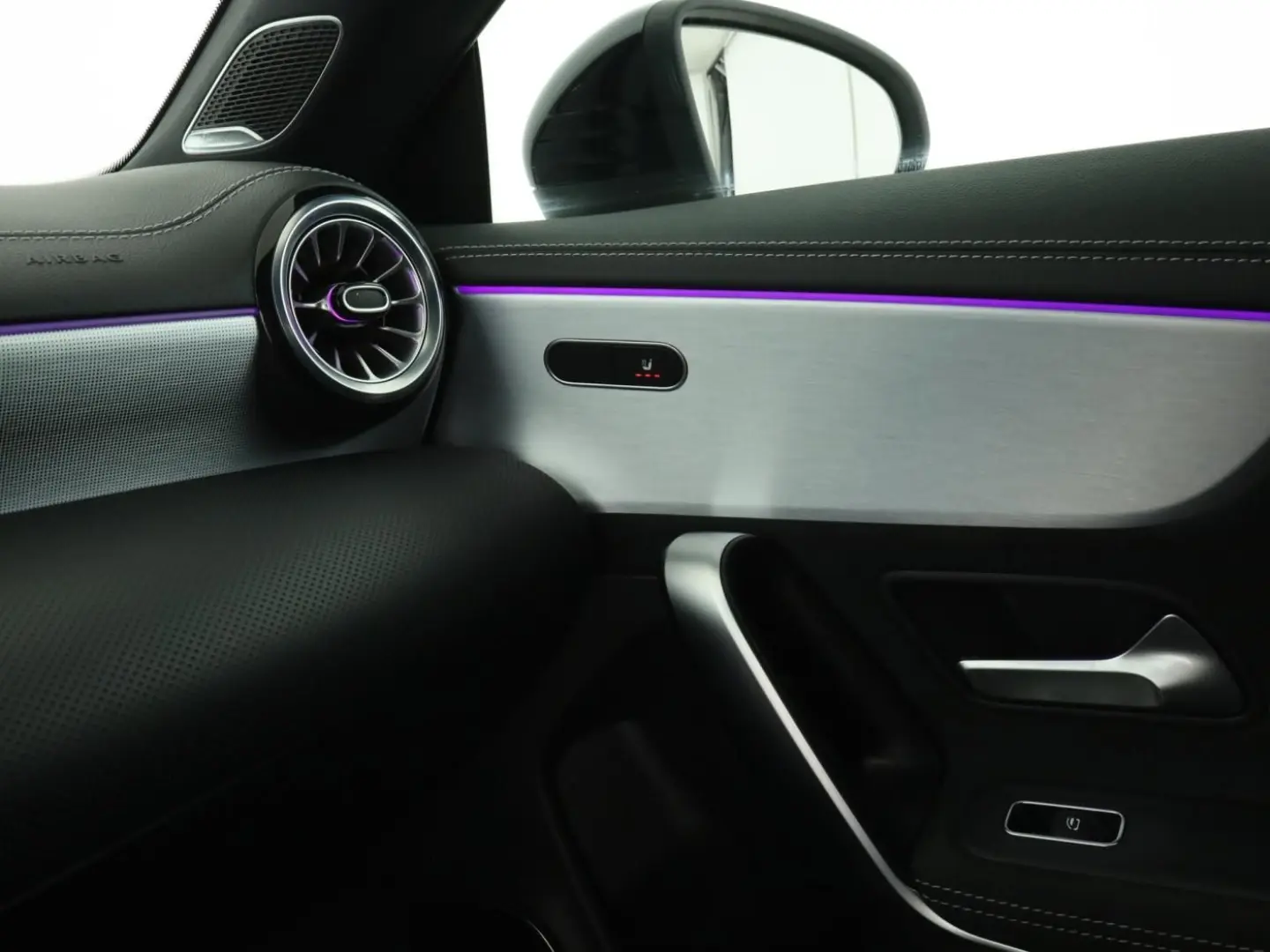 CLA 250 e AMG Multibeam Burmester PTS Navi SpurH