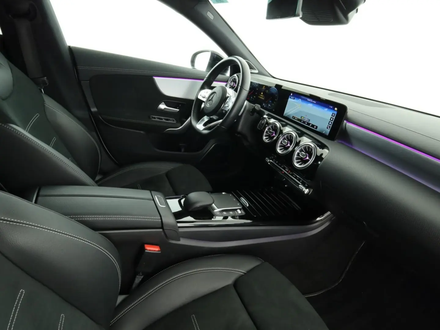 CLA 250 e AMG Multibeam Burmester PTS Navi SpurH