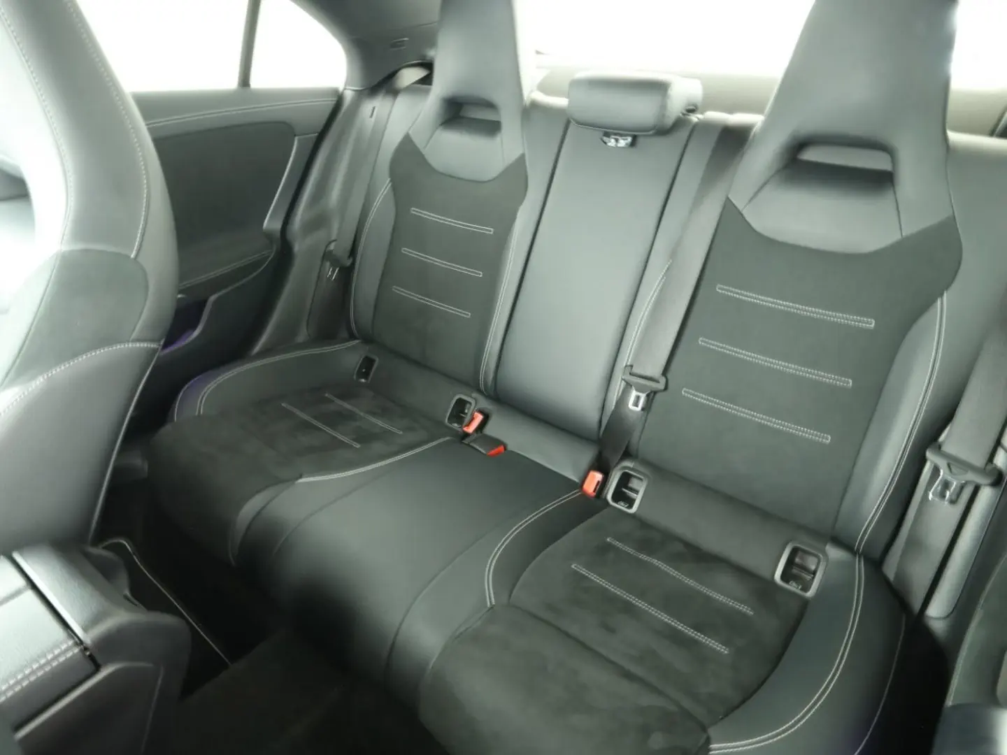 CLA 250 e AMG Multibeam Burmester PTS Navi SpurH