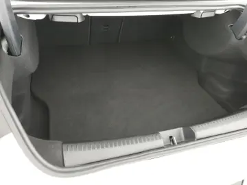 CLA 250 e AMG Multibeam Burmester PTS Navi SpurH