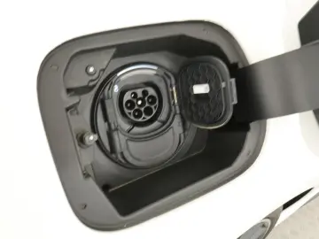 CLA 250 e AMG Multibeam Burmester PTS Navi SpurH