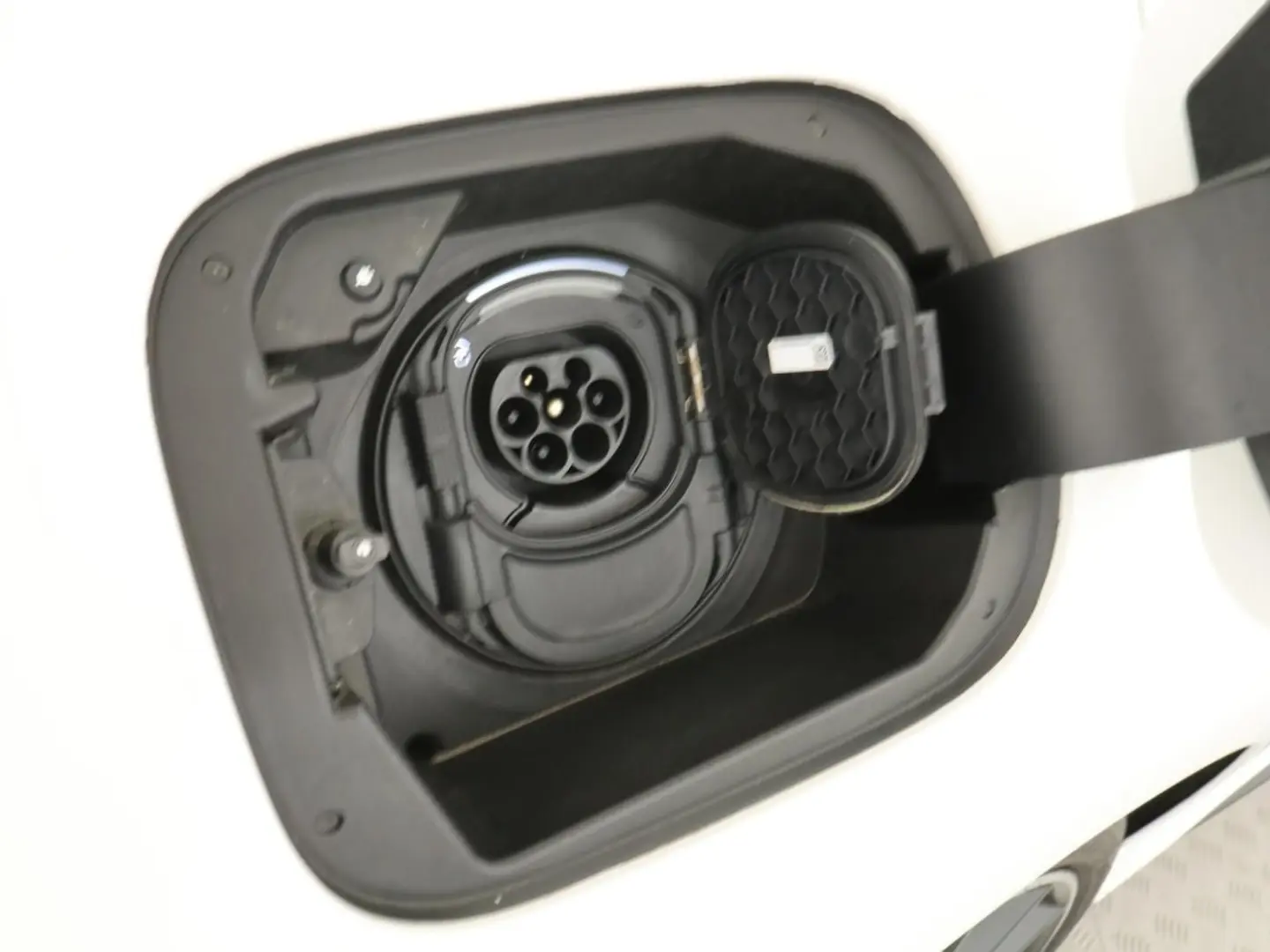 CLA 250 e AMG Multibeam Burmester PTS Navi SpurH