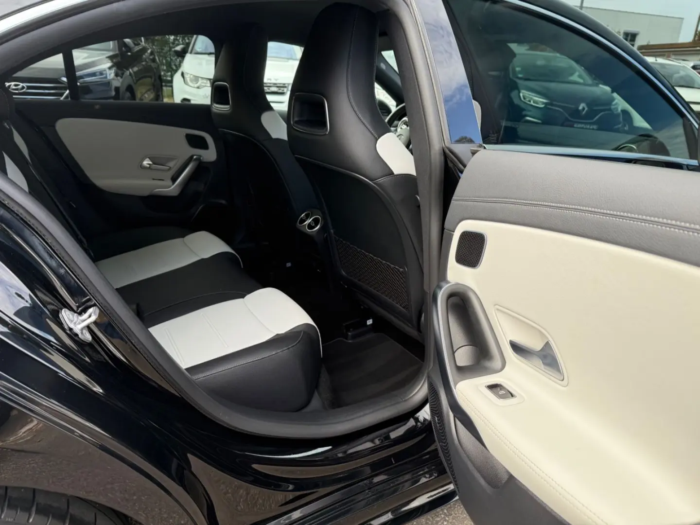 CLA 250 CLA -Klasse AMG Line Burmester