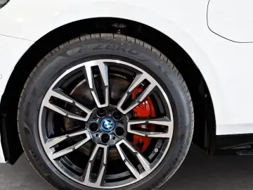 550e xDrive Limousine M Sport AHK Kamera LED