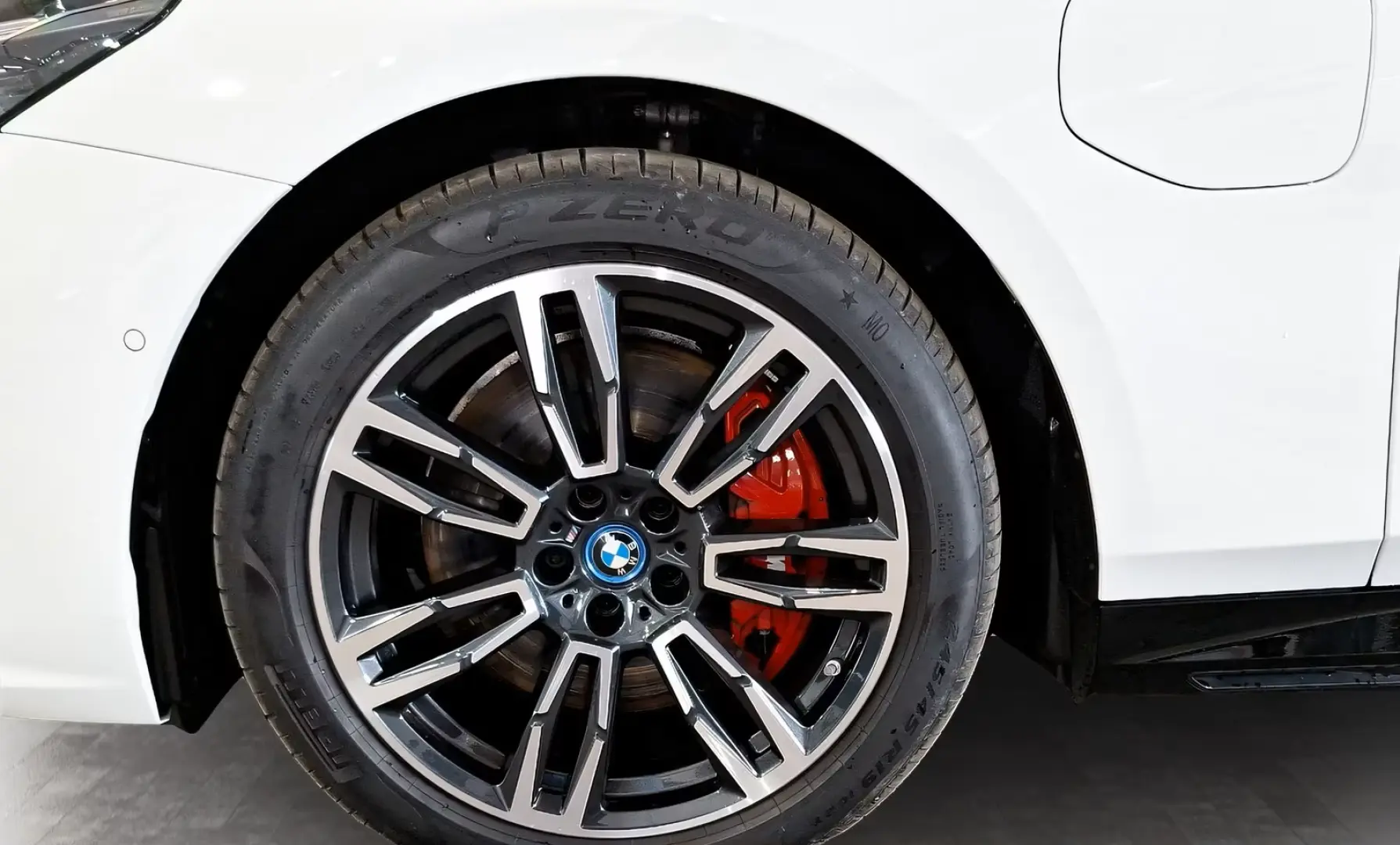 550e xDrive Limousine M Sport AHK Kamera LED