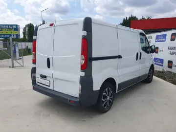 OPEL VIVARO 2.O Diesel L1H1 2.7 t