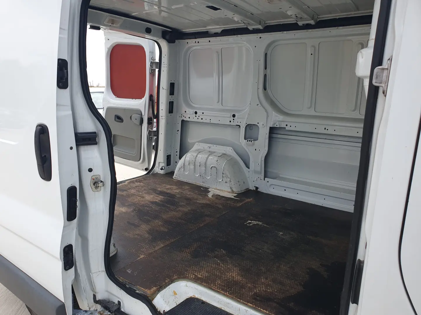 OPEL VIVARO 2.O Diesel L1H1 2.7 t