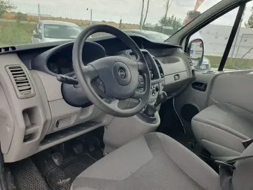 OPEL VIVARO 2.O Diesel L1H1 2.7 t