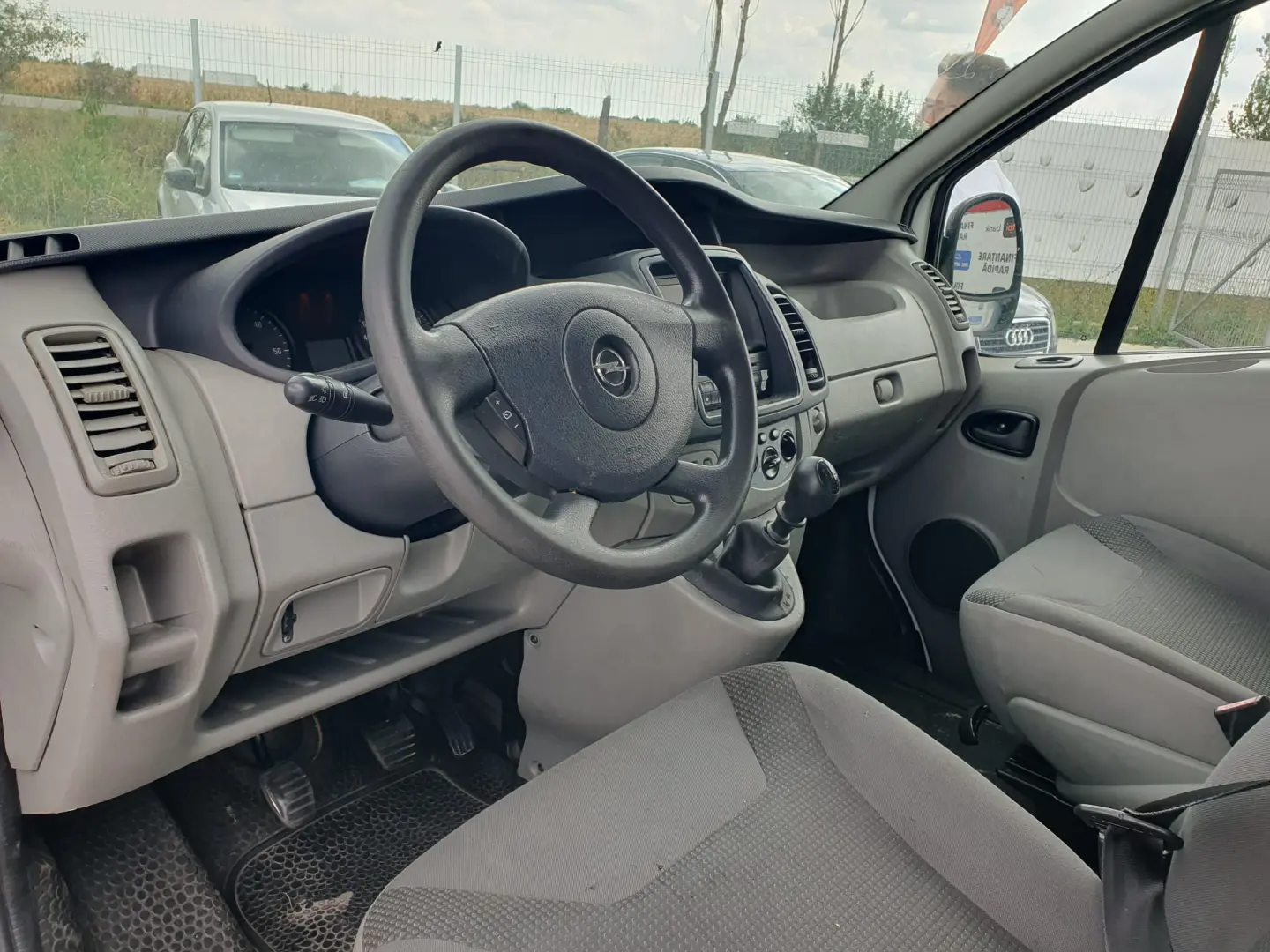 OPEL VIVARO 2.O Diesel L1H1 2.7 t