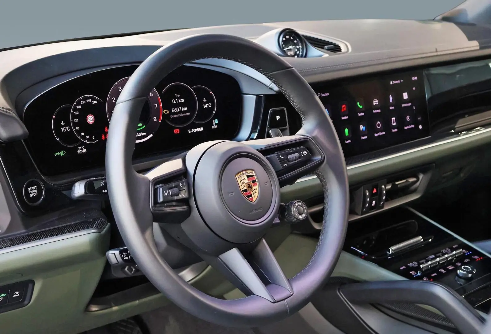 Porsche Cayenne E-Hybrid pneu pano masaj ventilatie Matrix