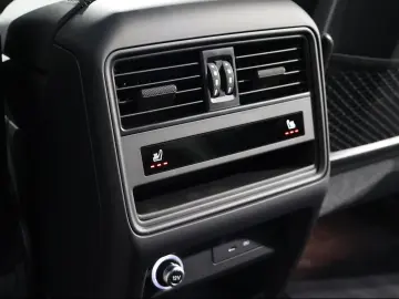 Porsche Cayenne E-Hybrid pneu pano masaj ventilatie Matrix