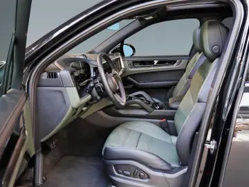 Porsche Cayenne E-Hybrid pneu pano masaj ventilatie Matrix