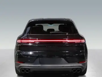 Porsche Cayenne E-Hybrid pneu pano masaj ventilatie Matrix