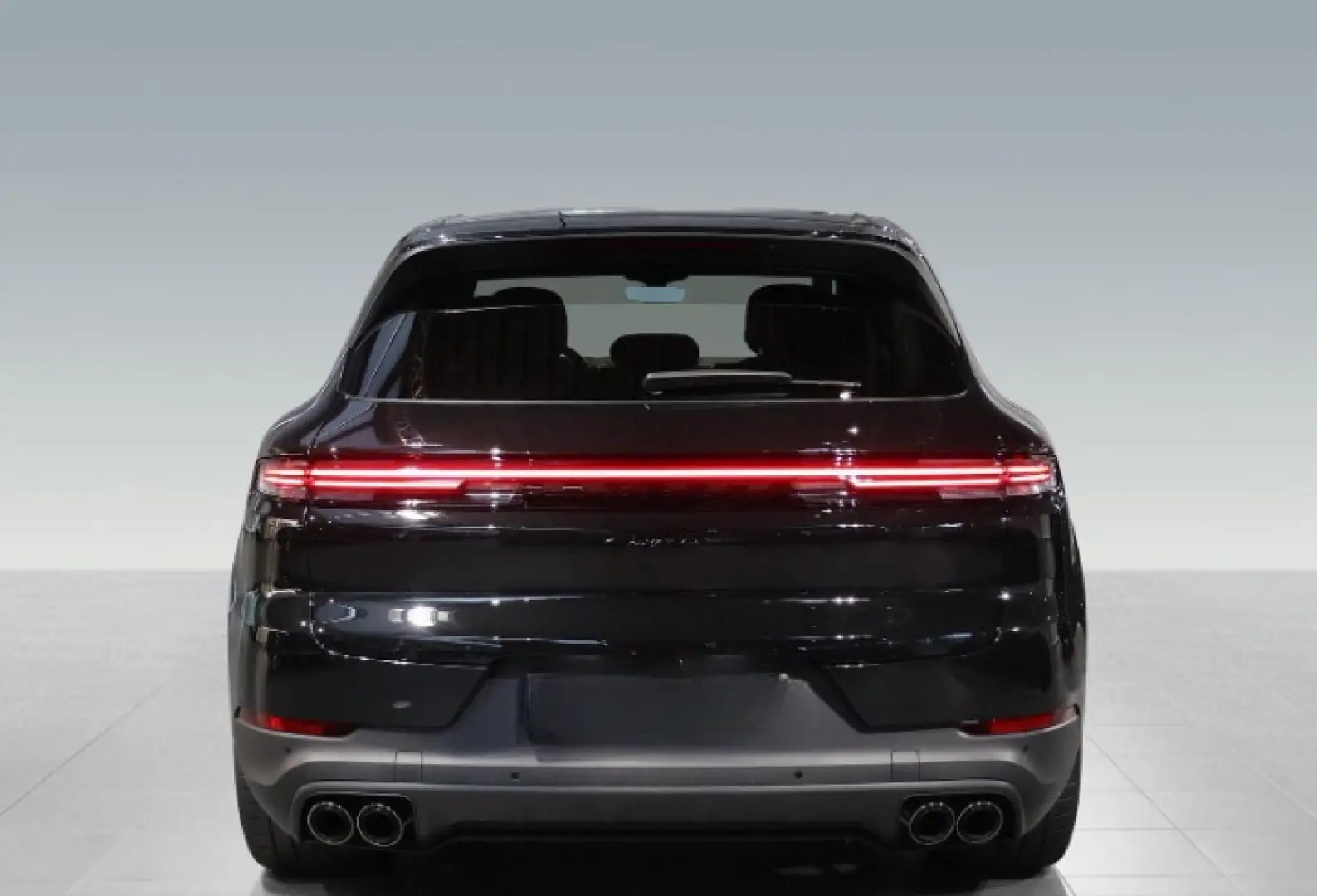 Porsche Cayenne E-Hybrid pneu pano masaj ventilatie Matrix