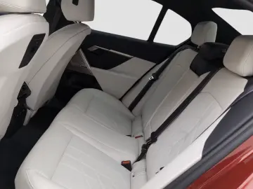 550e xDrive Limousine M Sport AHK Kamera LED Len