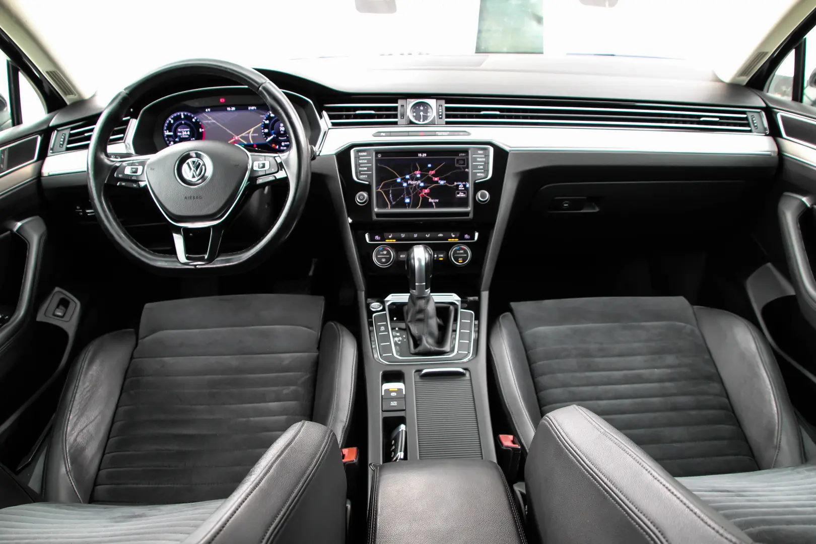 Vw Passat B8 2.0 TDI DSG   2017  Nardo Grey