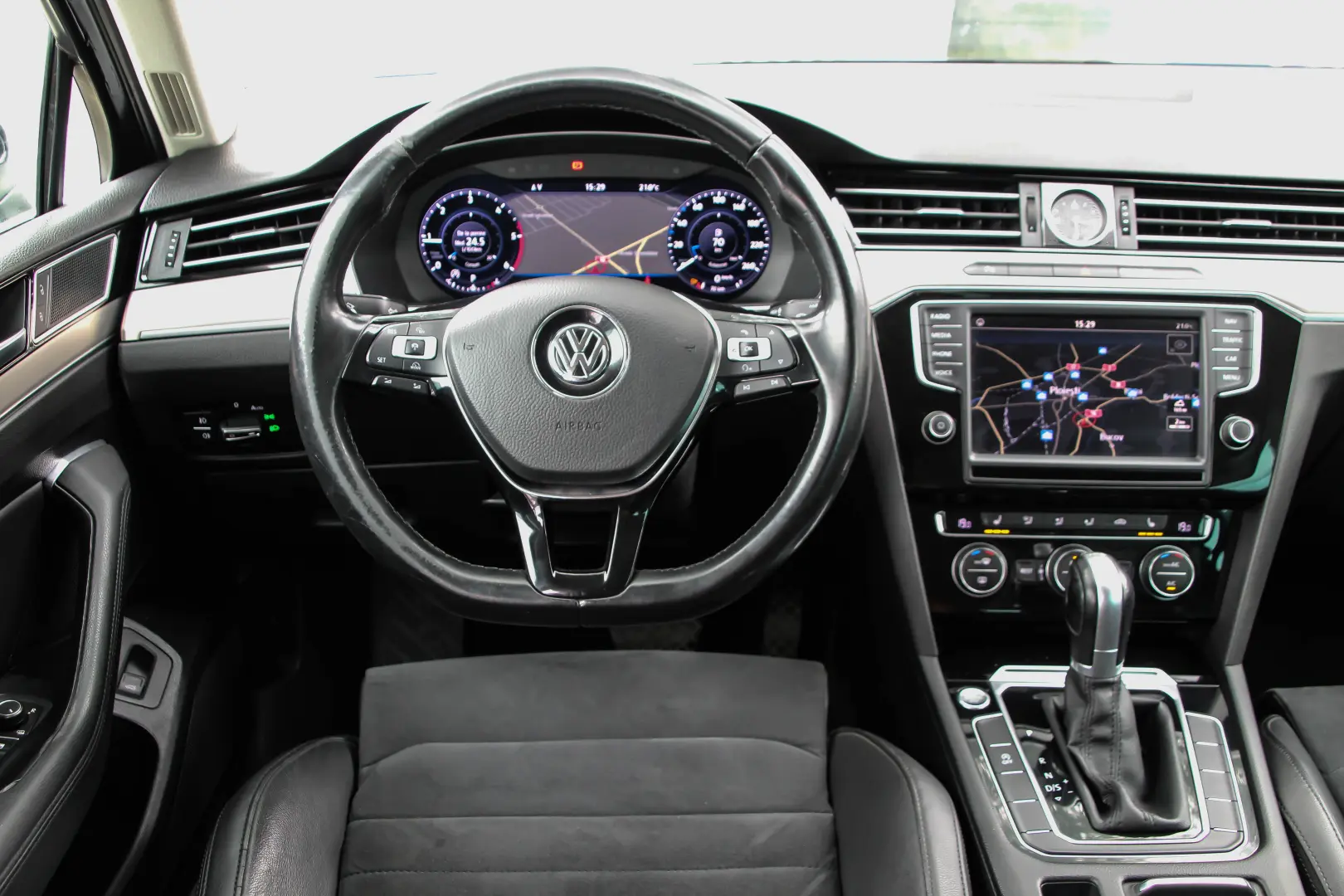 Vw Passat B8 2.0 TDI DSG   2017  Nardo Grey