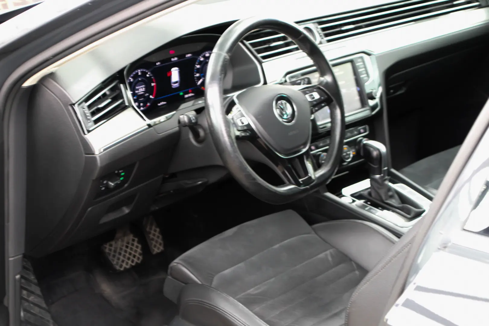 Vw Passat B8 2.0 TDI DSG   2017  Nardo Grey