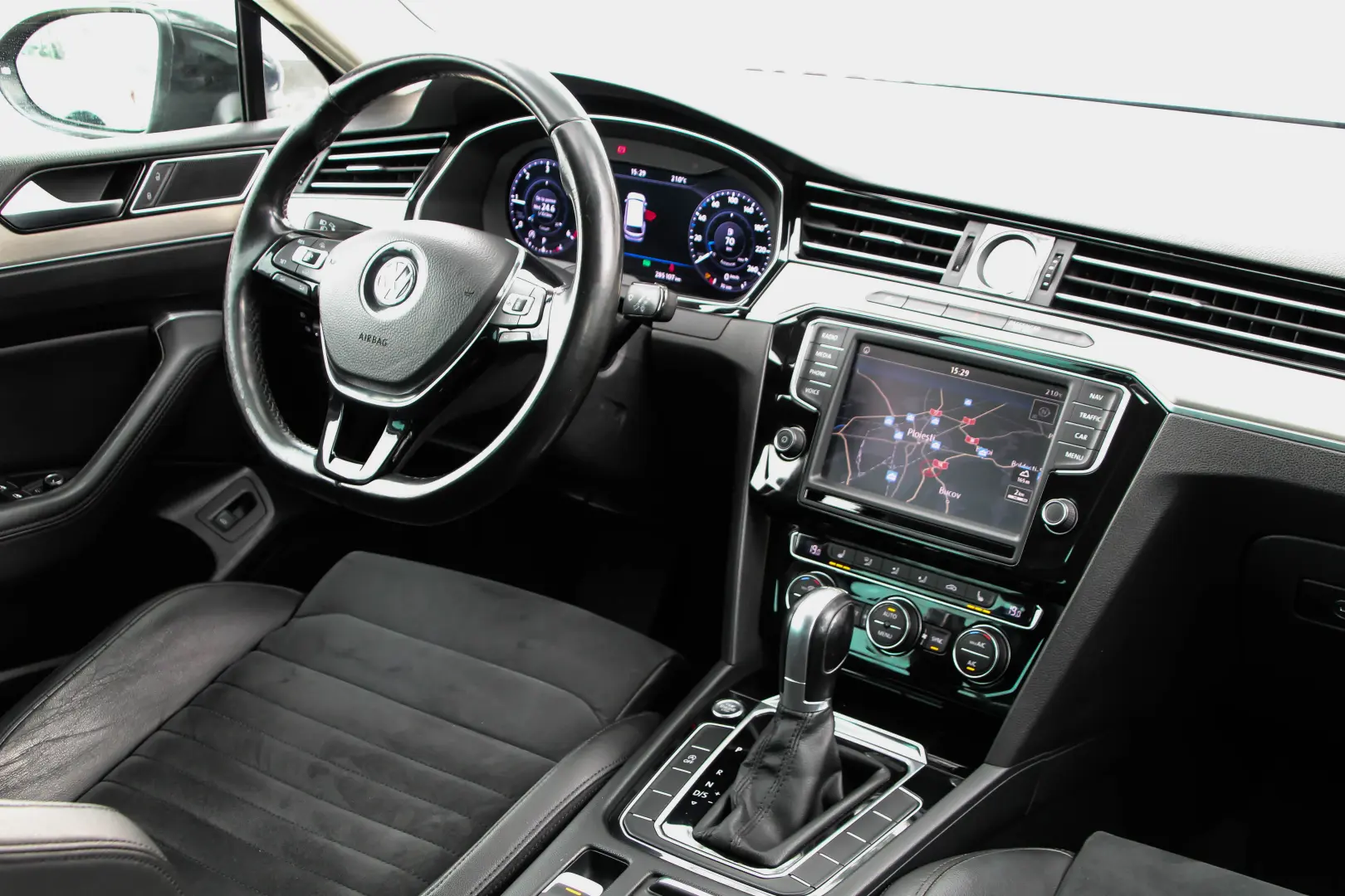 Vw Passat B8 2.0 TDI DSG   2017  Nardo Grey