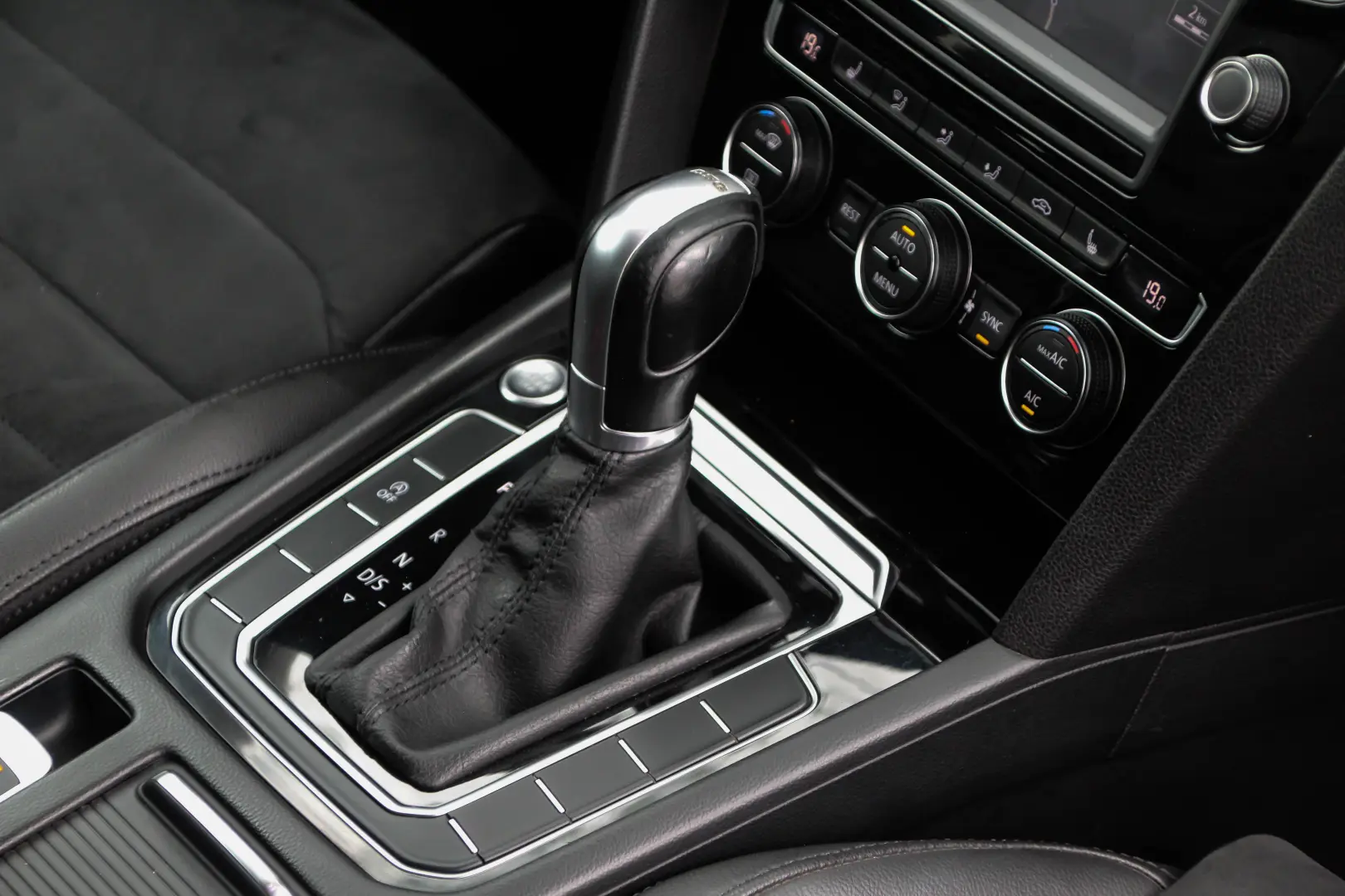 Vw Passat B8 2.0 TDI DSG   2017  Nardo Grey