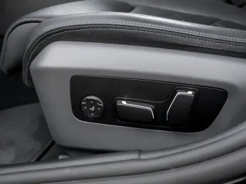 BMW 550 e xDrive Limousine M Sport Pro B&W