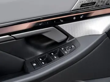 BMW 550 e xDrive Limousine M Sport Pro B&W