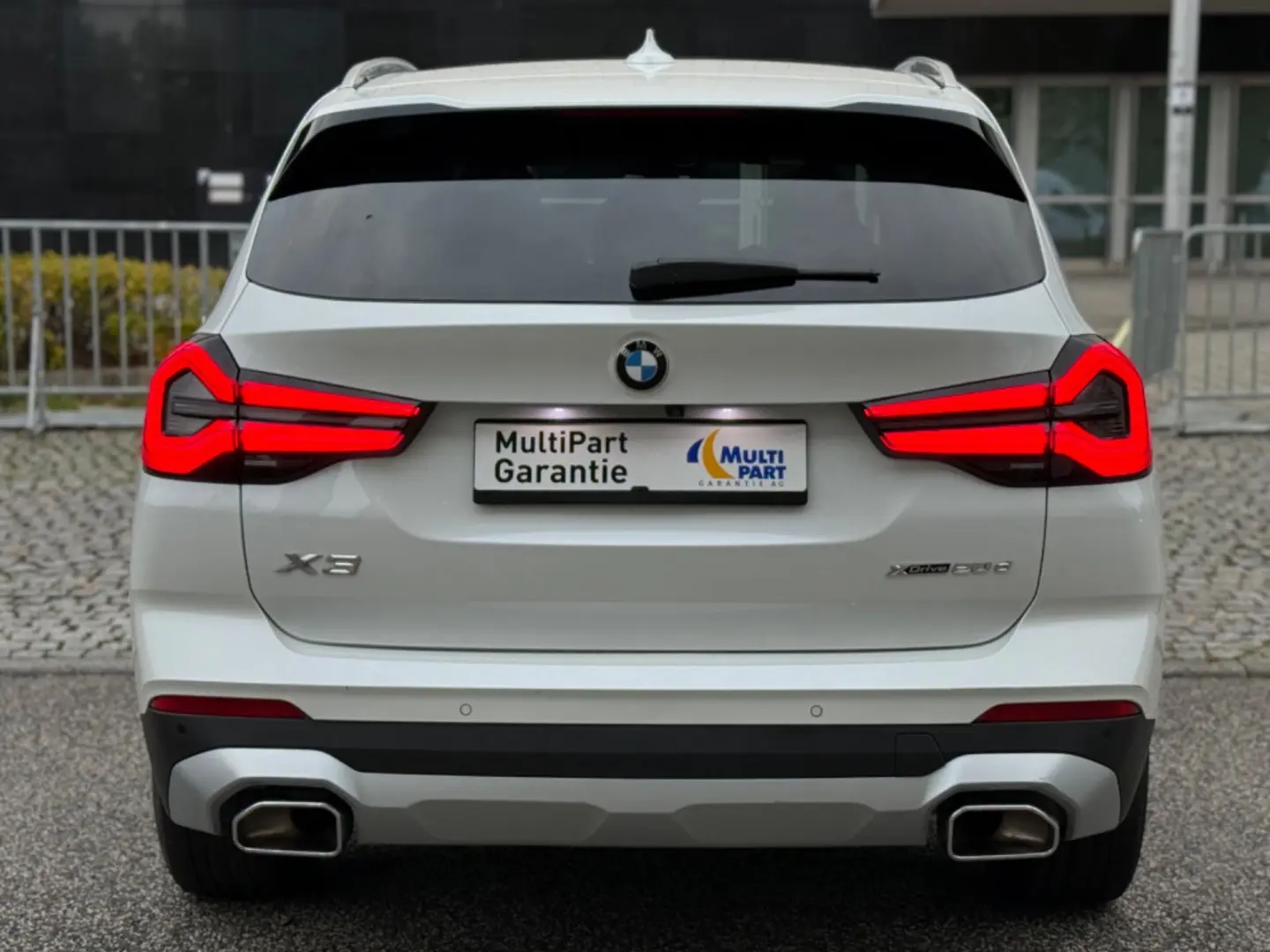 X3 xDrive 20 d   TOUCH    LED    APPLE CAR