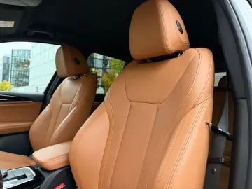 X3 xDrive 20 d   TOUCH    LED    APPLE CAR