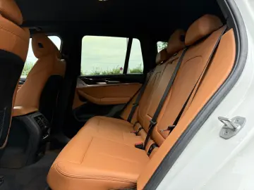 X3 xDrive 20 d   TOUCH    LED    APPLE CAR