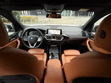 X3 xDrive 20 d   TOUCH    LED    APPLE CAR