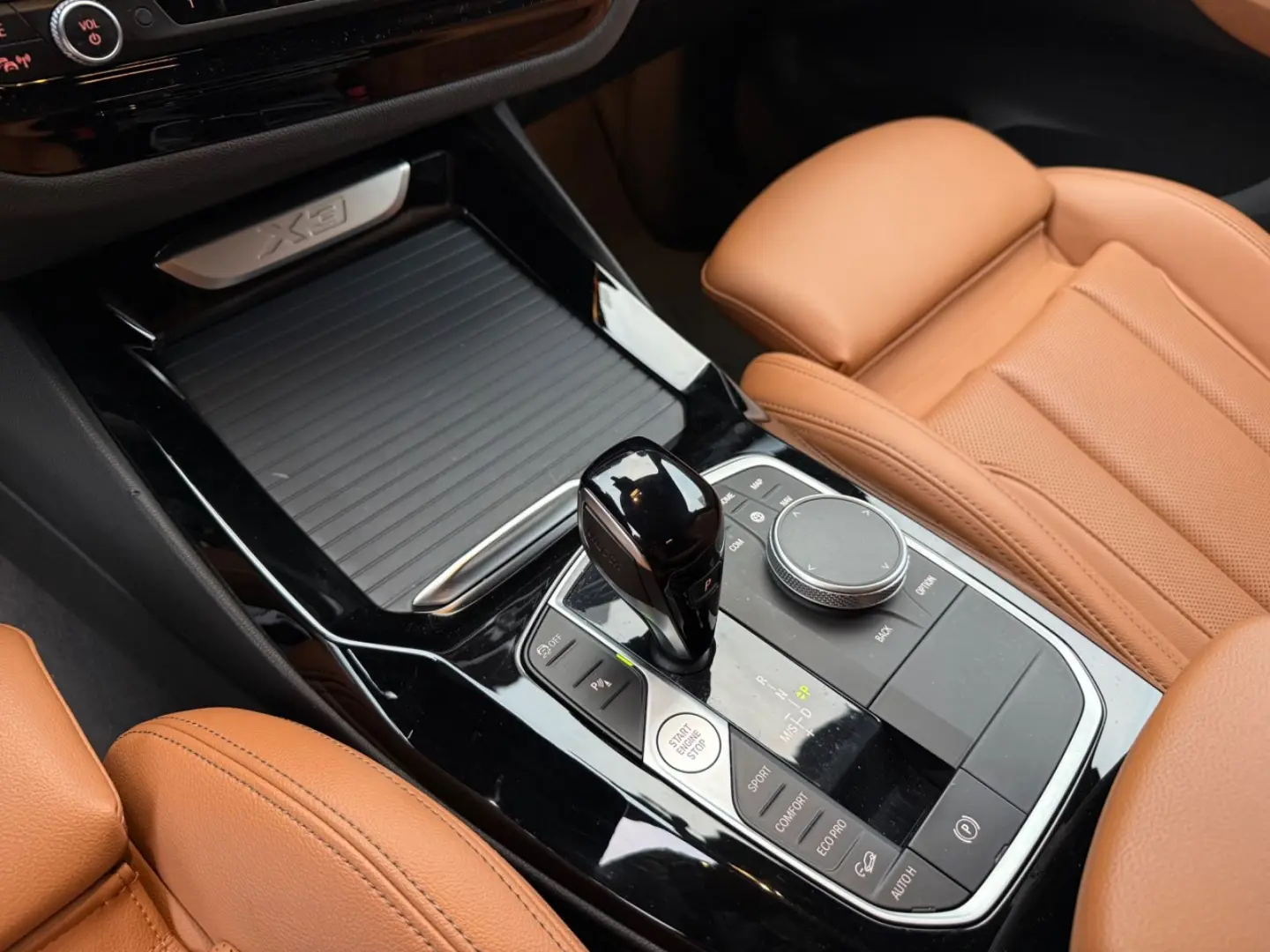 X3 xDrive 20 d   TOUCH    LED    APPLE CAR