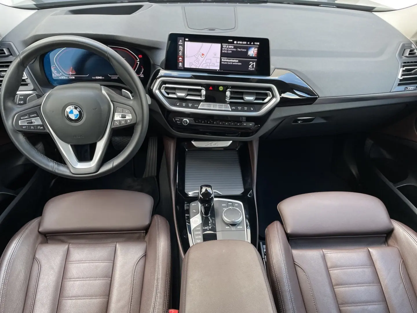 X4 xDrive20d LiveCockpit Head-Up Laserlicht