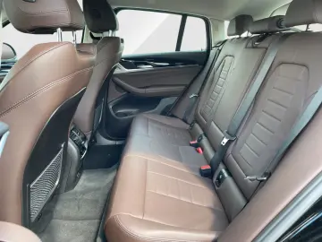 X4 xDrive20d LiveCockpit Head-Up Laserlicht